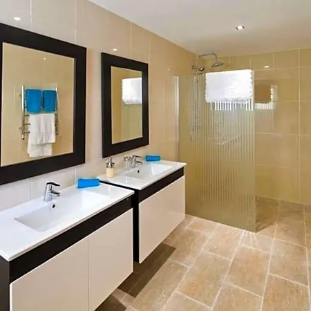 Βίλα Carvoeiro Sleeps 12 Pool Air Con Wifi Καρβοέιρο